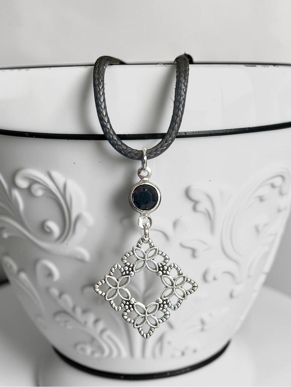 5 For $25💫Silver Floral Diamond Pendant Necklace with Black Acrylic Gem Accent
